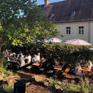 Federweißer im Weinberg DREI HERREN